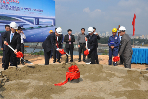 Thêm cầu đường bộ nối Móng Cái với Quảng Tây - Trung Quốc
